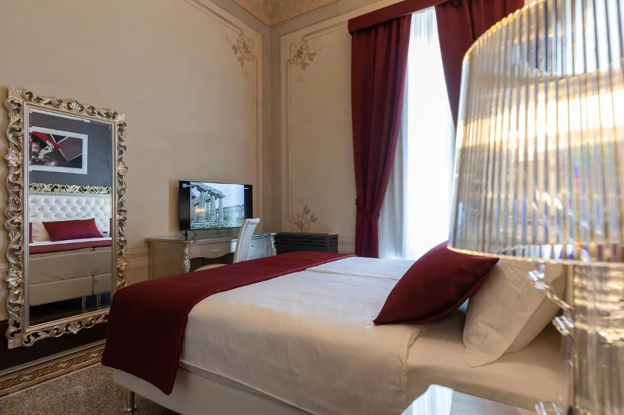Konukevi Luxury Liberty House Otel Alghero